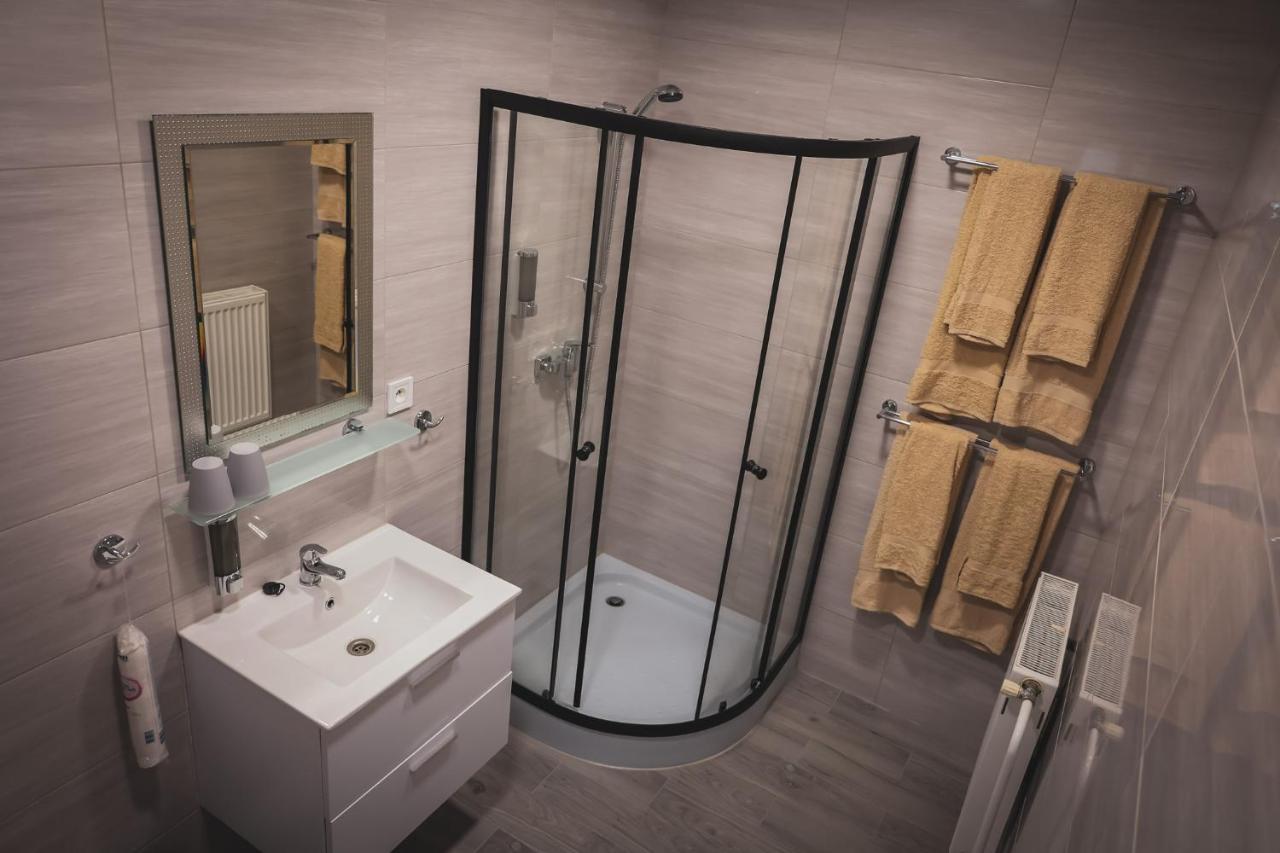 Hotel Apartment Faraon Rumburk Extérieur photo
