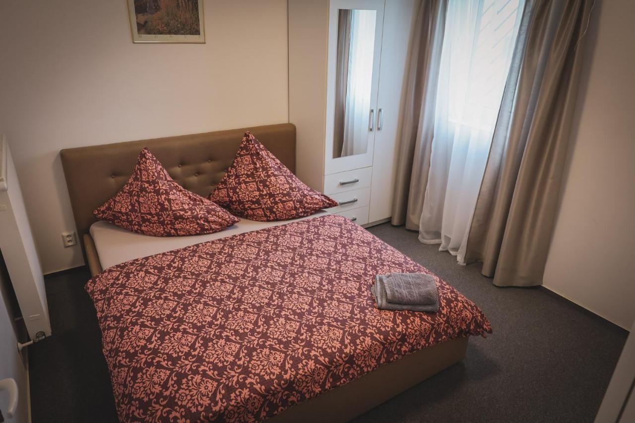 Hotel Apartment Faraon Rumburk Extérieur photo