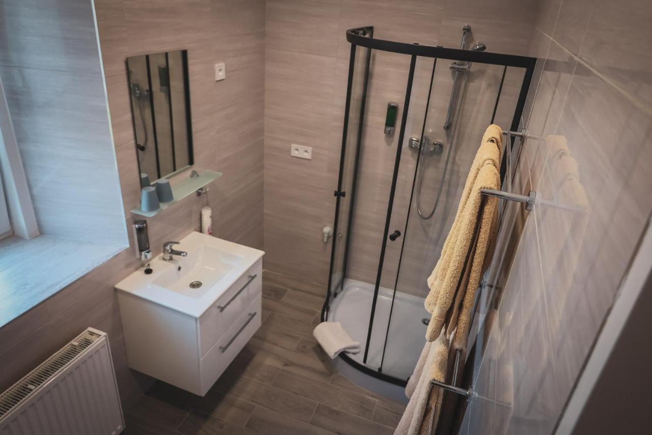 Hotel Apartment Faraon Rumburk Extérieur photo