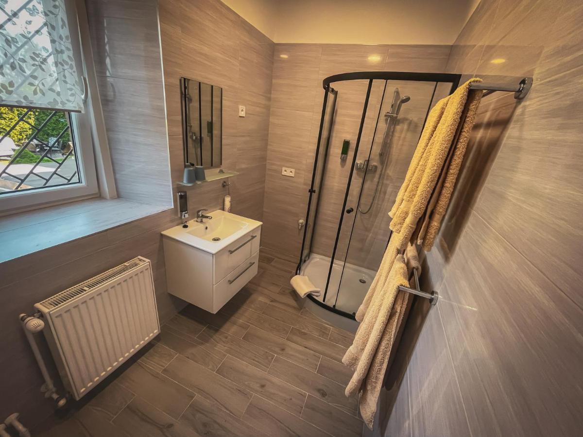 Hotel Apartment Faraon Rumburk Extérieur photo